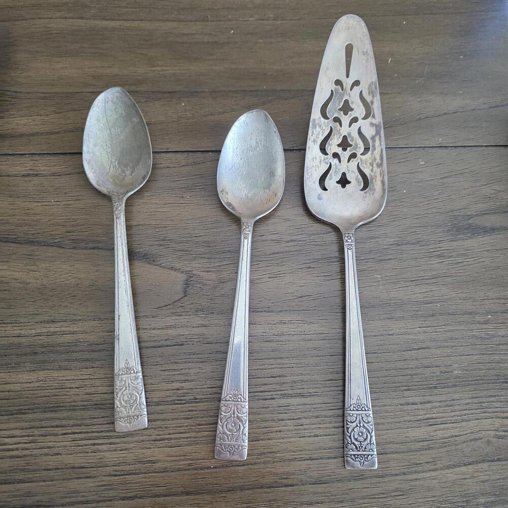 National Silver Co King Edward 3pc Silver-plated Flatware Cake Server & 2 Spoons - Picture 1 of 10